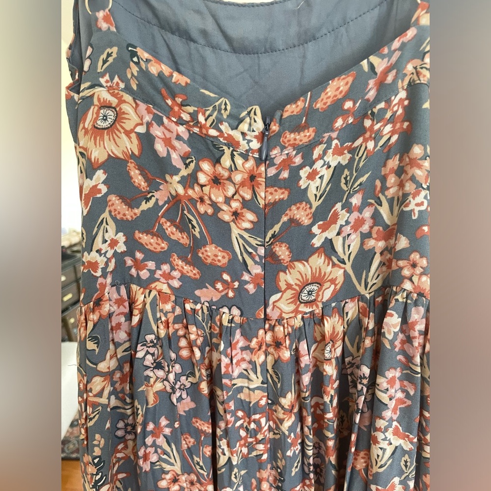 Petal and Pup Floral Jumpsuit - US 4 (S) with tags - Picture 6 of 6